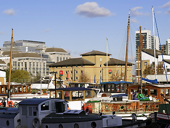 ibis London Docklands LONDON
